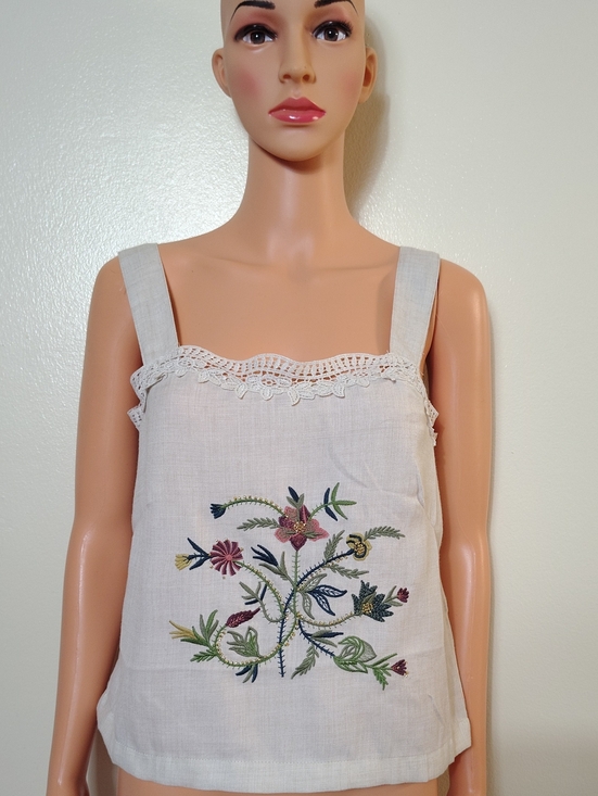 Badgley Mischka Tops - Badgley Mischka Embroidered Linen Boho Cottagecore Tank M